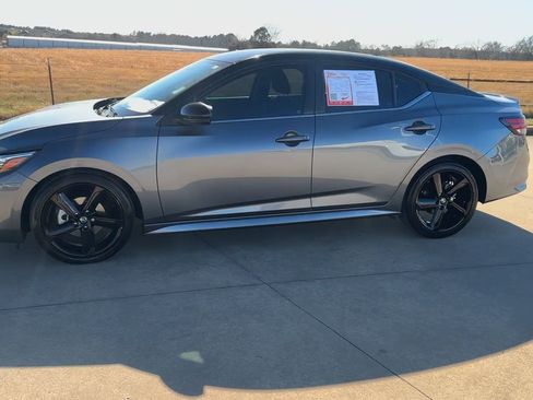 Used 2023 Nissan Sentra SR w/ Midnight Edition Package image 6