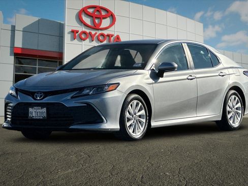 Certified 2024 Toyota Camry LE w/ Convenience Package image 7