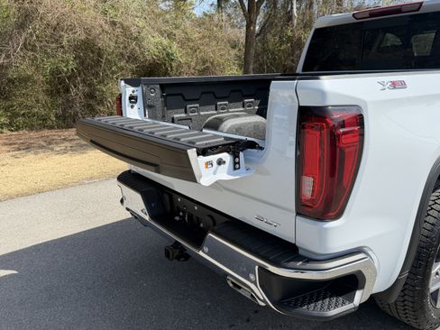 New 2026 GMC Sierra 1500 SLT w/ SLT Premium Plus Package image 11