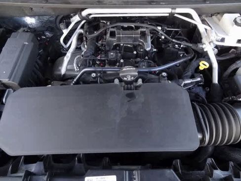 Used 2024 Chevrolet Colorado LT w/ LT Convenience Package image 34