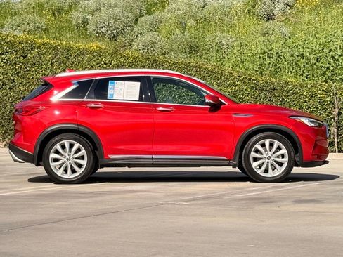 Used 2019 INFINITI QX50 Essential w/ Premium Heat Package image 10