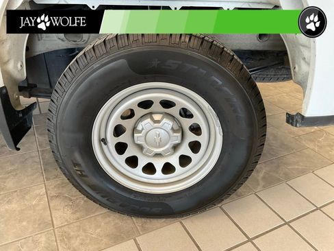 Used 2020 Chevrolet Silverado 1500 W/T RWD image 7