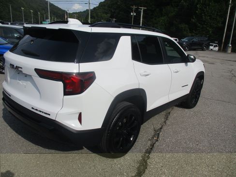 Used 2025 GMC Terrain Elevation w/ Black Edition AWD/4WD image 4