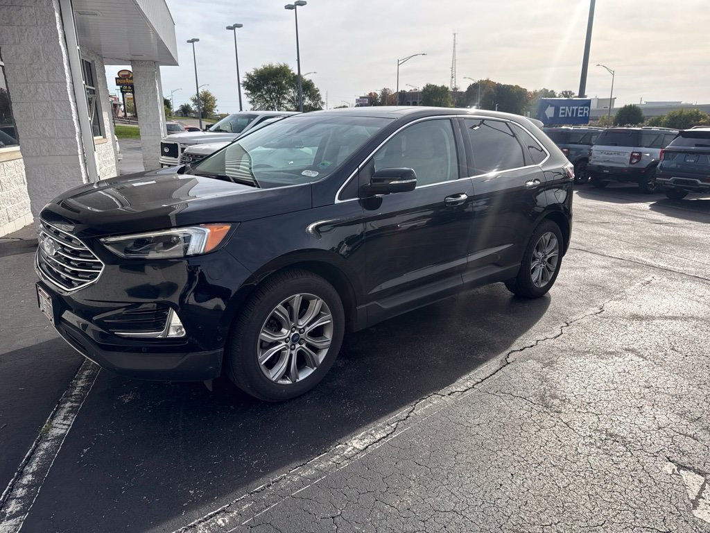 Used 2019 Ford Edge Titanium w/ Equipment Group 301A AWD/4WD image 1