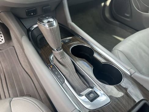 Used 2016 Chevrolet Malibu Premier w/ Driver Confidence Package II image 13