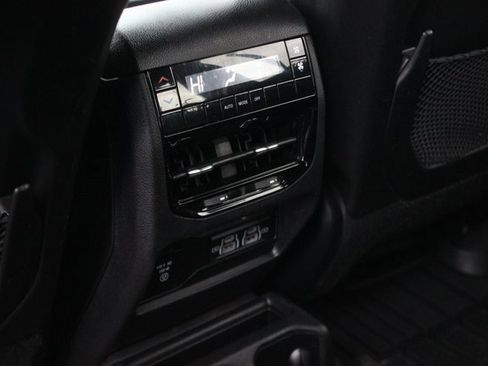 Used 2021 Jeep Grand Cherokee L Laredo image 24