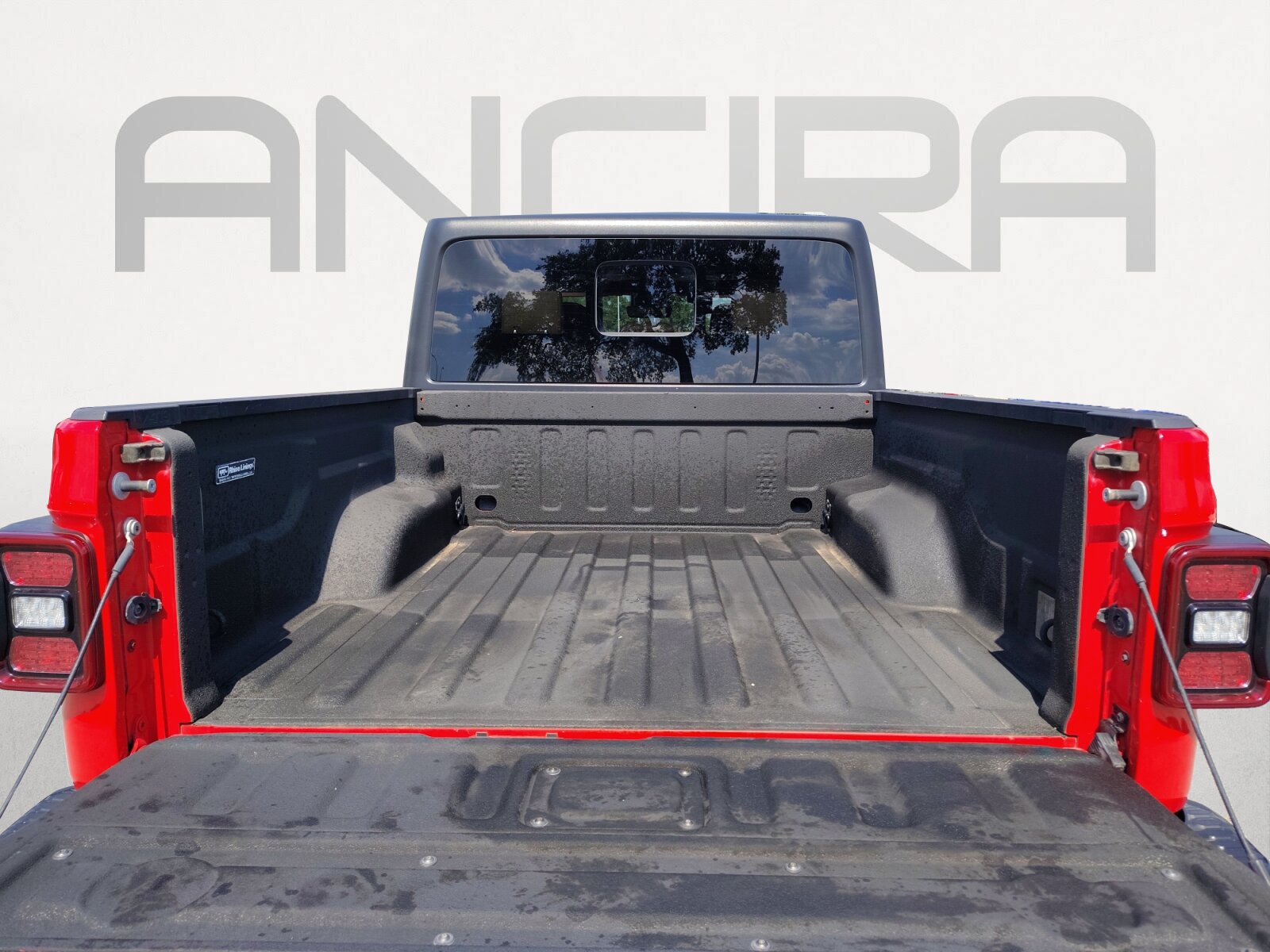 Used 2020 Jeep Gladiator Rubicon AWD/4WD image 13