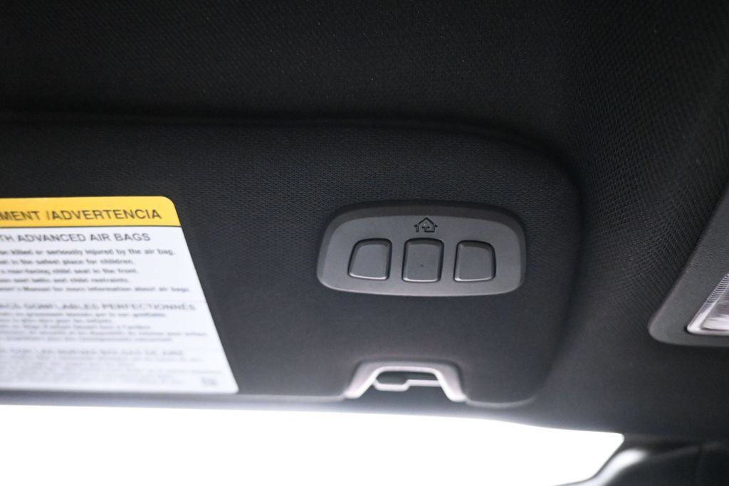 Used 2025 Ford Mustang GT Premium RWD image 27