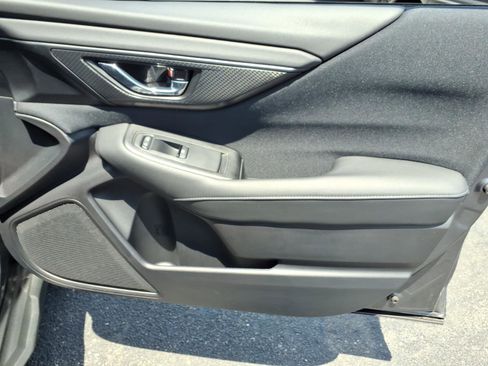 Certified 2025 Subaru Outback Premium AWD/4WD image 9