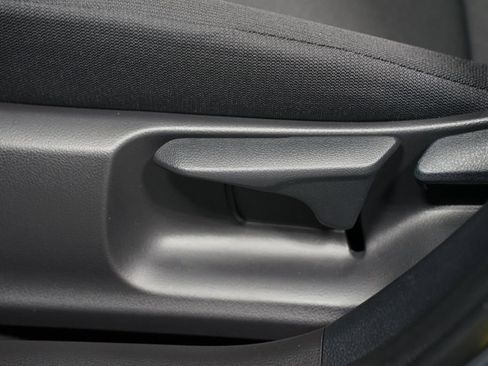 Used 2025 Toyota Corolla LE w/ LE Premium Package image 33