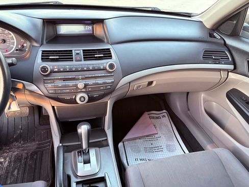 Used 2011 Honda Accord LX image 37