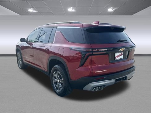 Used 2026 Chevrolet Traverse LT w/ Driver Confidence Package FWD image 5