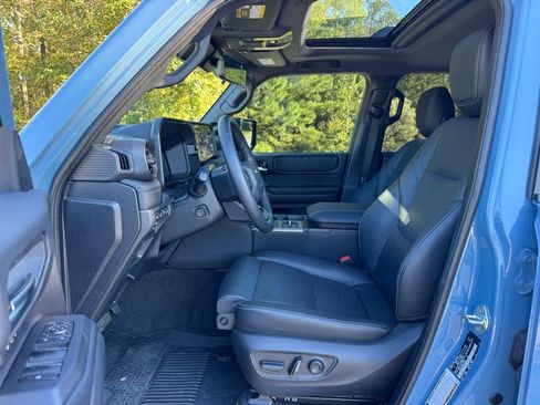 Used 2024 Toyota Land Cruiser image 28