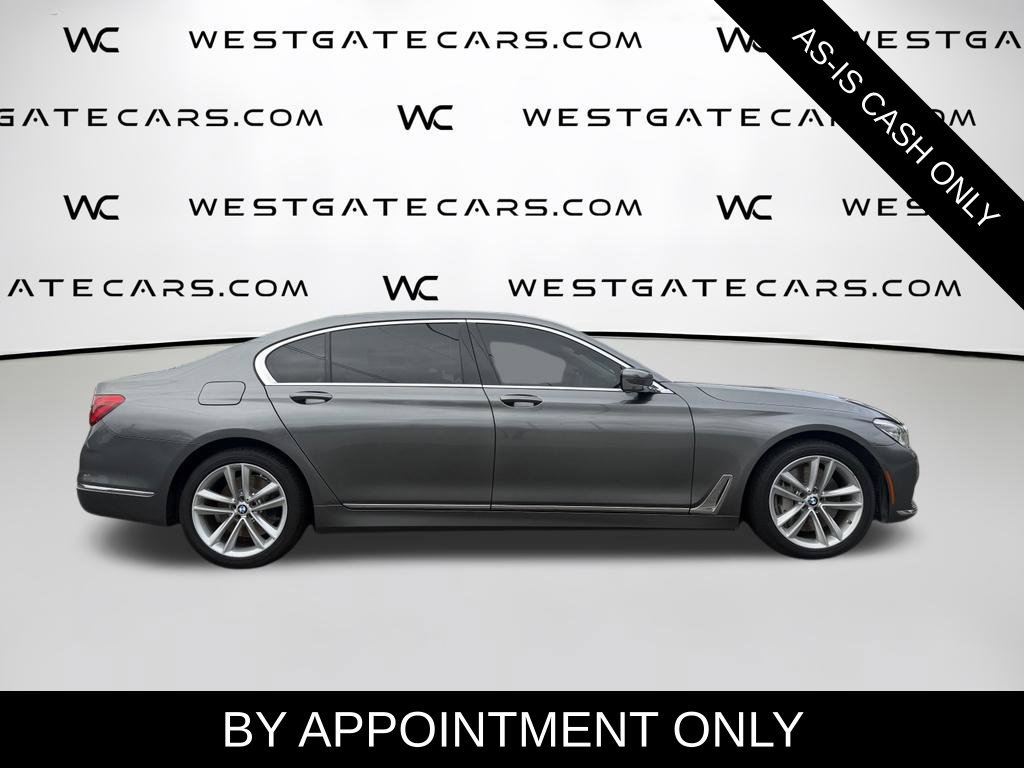 Used 2017 BMW 750i RWD image 7