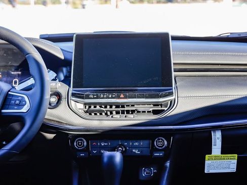 New 2026 Jeep Compass Latitude image 14