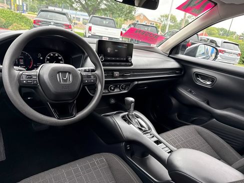 Certified 2024 Honda HR-V LX image 23