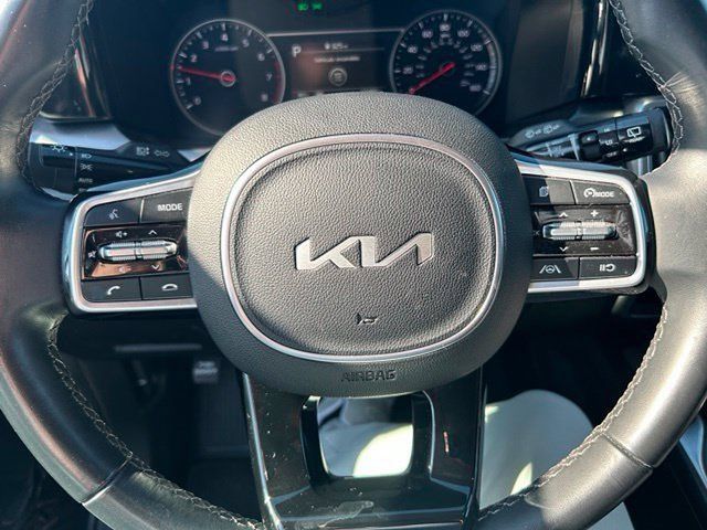 Certified 2023 Kia Sorento S w/ Panoramic Sunroof Package FWD image 11