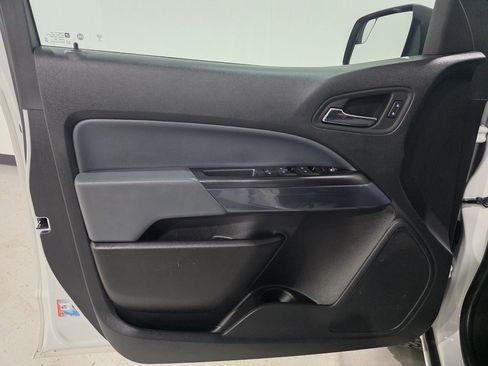 Used 2022 Chevrolet Colorado Z71 image 16