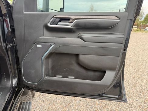 Used 2025 Chevrolet Silverado 2500 LTZ w/ LTZ Plus Package AWD/4WD image 13