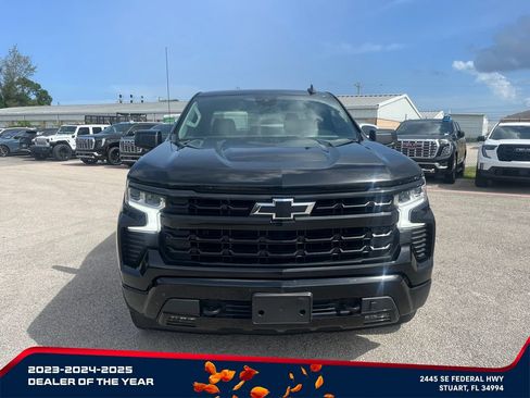 Used 2023 Chevrolet Silverado 1500 RST AWD/4WD image 2
