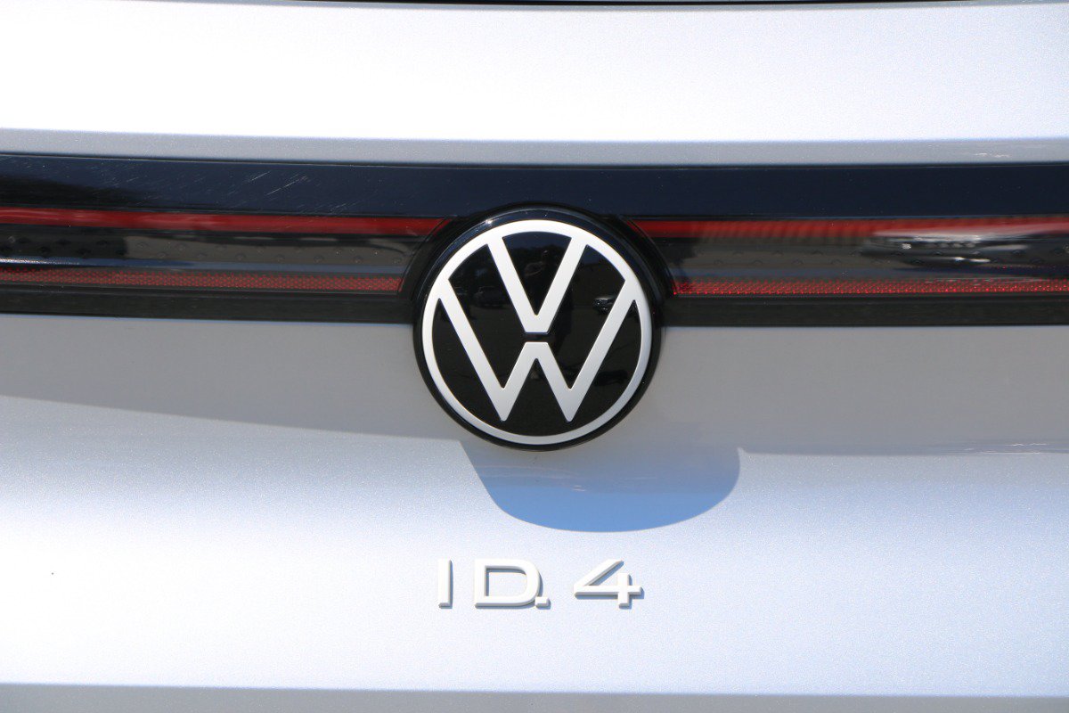 Used 2021 Volkswagen ID.4 Pro S RWD image 5