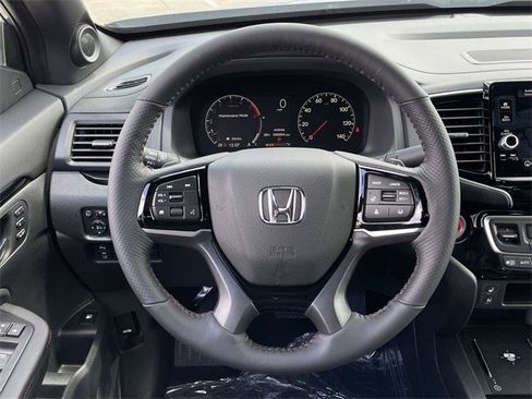 New 2025 Honda Ridgeline Black Edition image 11