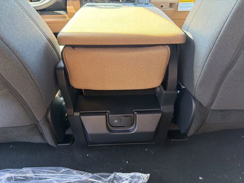 New 2026 Ford F250 4x4 Crew Cab Super Duty image 18