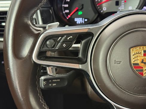 Used 2015 Porsche Macan S image 18