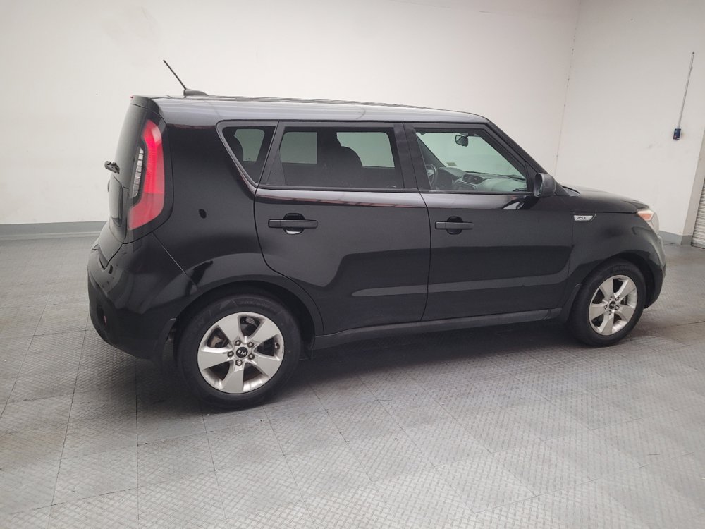 Used 2017 Kia Soul FWD image 10