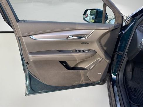 Used 2024 Cadillac XT6 Luxury FWD image 23