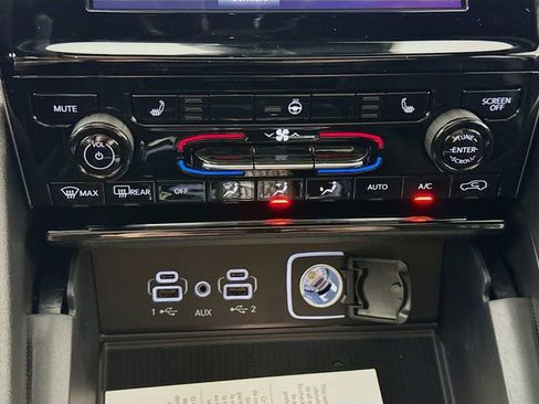 Used 2025 Jeep Grand Cherokee L Altitude image 15