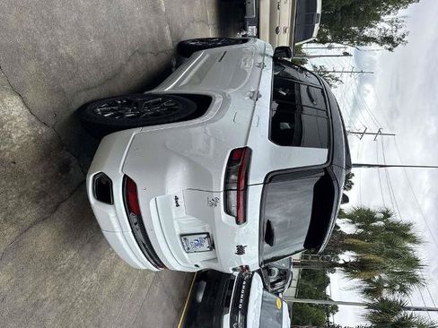 Used 2025 Jeep Grand Cherokee L Summit AWD/4WD image 5