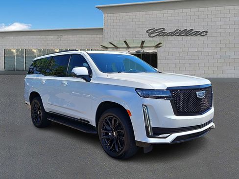 Certified 2024 Cadillac Escalade Sport Platinum w/ LPO, ONYX Package AWD/4WD image 3
