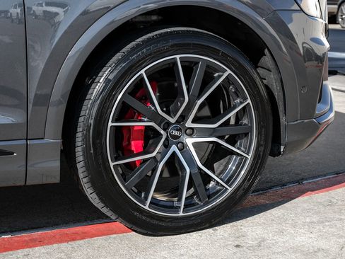Used 2020 Audi Q8 Premium Plus image 50