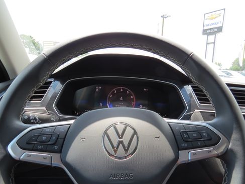 Used 2023 Volkswagen Tiguan S FWD image 22