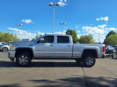 Used 2017 GMC Sierra 3500 Denali w/ Duramax Plus Package AWD/4WD image 6