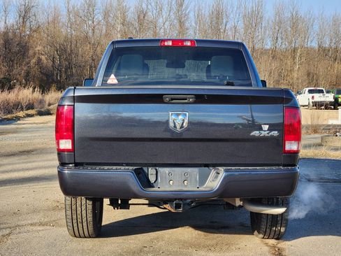 Used 2018 RAM 1500 Express image 15