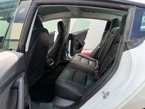 Used 2023 Tesla Model 3 Standard Range RWD image 15