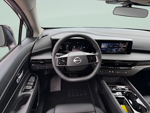 Used 2025 Nissan Murano SV AWD/4WD image 7