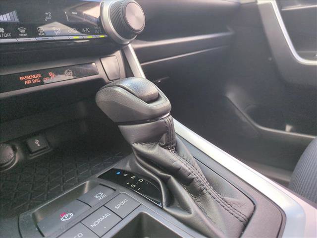 Certified 2022 Toyota RAV4 LE FWD image 12
