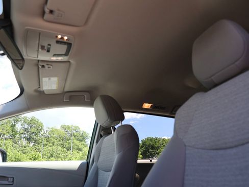 Used 2021 Toyota Sienna LE AWD/4WD image 20
