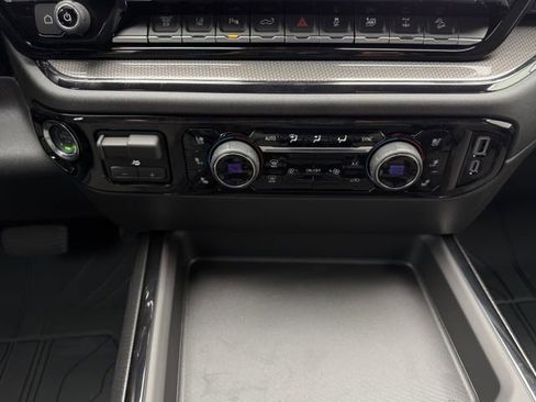 New 2026 Chevrolet Silverado 2500 ZR2 AWD/4WD image 17