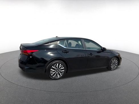Used 2026 Nissan Altima 2.5 SV FWD image 13