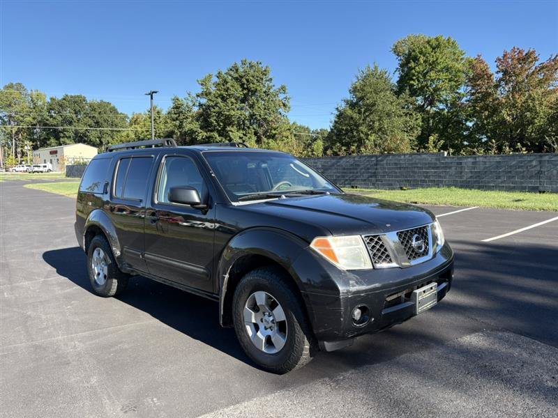 Used 2005 Nissan Pathfinder XE AWD/4WD image 9