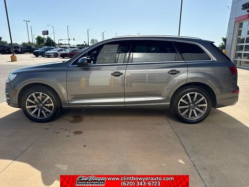 Used 2017 Audi Q7 3.0T Premium Plus w/ Premium Plus Package AWD/4WD image 2
