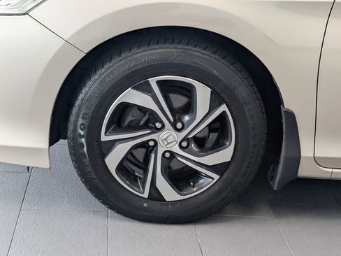 Used 2017 Honda Accord LX image 4