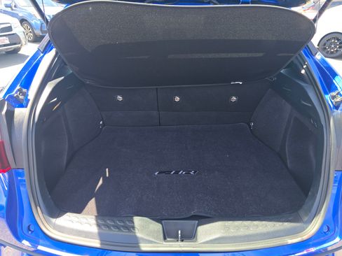 Used 2021 Toyota C-HR XLE FWD image 14