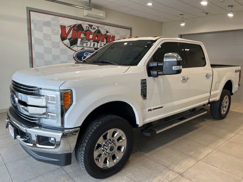 Used 2017 Ford F250 Lariat w/ Lariat Ultimate Package image 1