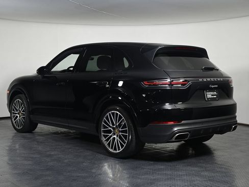 Certified 2021 Porsche Cayenne AWD/4WD image 3
