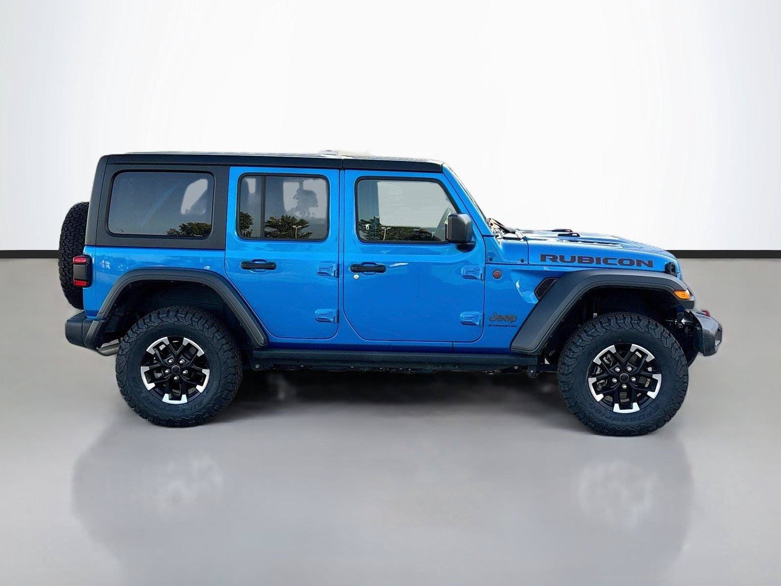 Certified 2025 Jeep Wrangler Unlimited Rubicon AWD/4WD image 16